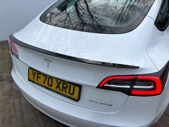 TESLA MODEL 3 Model 3 Long Range AWD 4WD 4dr