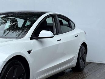 TESLA MODEL 3 Model 3 Long Range AWD 4WD 4dr