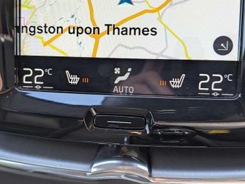 Volvo XC60 2.0 T5 Momentum SUV 5dr Petrol Auto AWD Euro 6 (s/s) (250 ps)