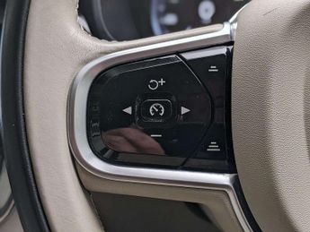 Volvo V90 2.0 T4 Inscription Estate 5dr Petrol Auto Euro 6 (s/s) (190 ps)