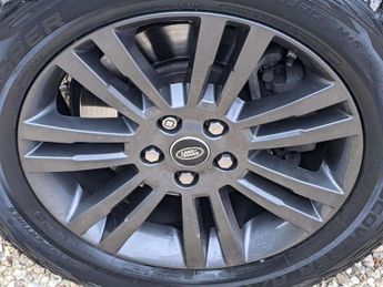 Land Rover Discovery 4 3.0 SD V6 Graphite SUV 5dr Diesel Auto 4WD Euro 6 (s/s) (256 bhp