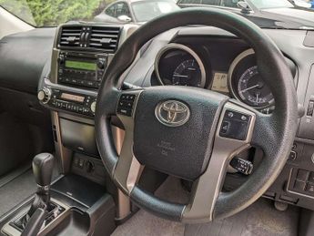 Toyota Land Cruiser D-4D LC3 SUV 3.0 Automatic Diesel
