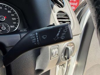 Volkswagen Tiguan 2.0 TDI BlueMotion Tech R-Line Edition DSG 4WD Euro 6 (s/s) 5dr