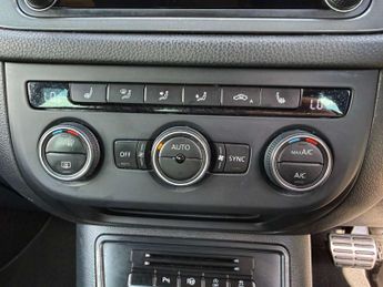 Volkswagen Tiguan 2.0 TDI BlueMotion Tech R-Line Edition DSG 4WD Euro 6 (s/s) 5dr