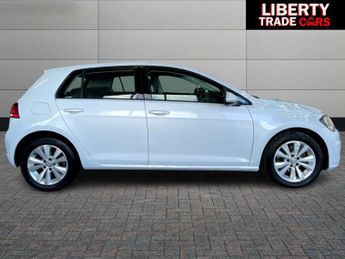 VOLKSWAGEN GOLF 1.6 TDI SE Nav Hatchback 5dr Diesel DSG Euro 6 (s/s) (115 ps)