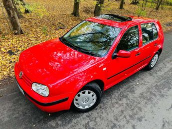 VOLKSWAGEN GOLF 1.6 Golf S 5dr