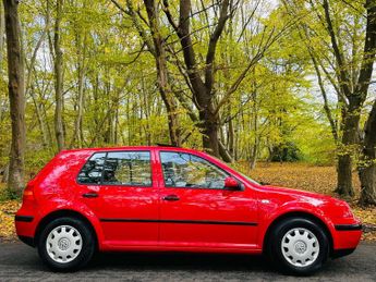 VOLKSWAGEN GOLF 1.6 Golf S 5dr