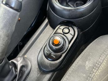 MINI HATCH 1.5 Cooper Auto 3dr