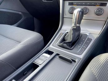 VOLKSWAGEN GOLF 1.6 TDI BlueMotion Tech Match Edition Hatchback 5dr Diesel DSG E