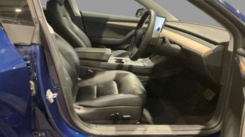 TESLA MODEL 3 Model 3 Standard-Range + 4dr