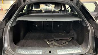 LAND ROVER RANGE ROVER VELAR 2.0 D180 R-Dynamic SE SUV 5dr Diesel Auto 4WD Euro 6 (s/s) (180 