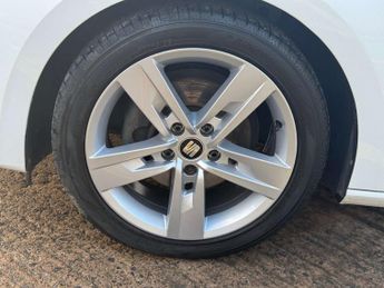 SEAT LEON 1.5 Leon FR TSi Evo Semi-Automatic 5dr - NATIONAL DELIVERY*