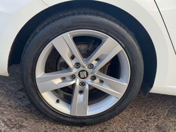 SEAT LEON 1.5 Leon FR TSi Evo Semi-Automatic 5dr - NATIONAL DELIVERY*