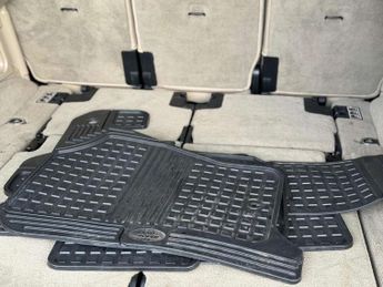 LAND ROVER DISCOVERY 3.0 Discovery HSE TDV6 Auto 4WD 5dr