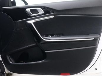 KIA XCEED 1.6 XCeed 3 PHEV Semi-Auto 5dr