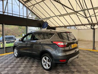 FORD KUGA 2.0 Kuga Titanium TDCI 4x4 Auto 4WD 5dr