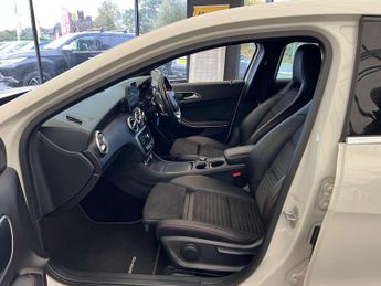 MERCEDES-BENZ A-CLASS 1.5 A 180 D AMG Line Premium Auto 5dr