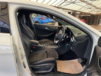 MERCEDES-BENZ A-CLASS 1.5 A 180 D AMG Line Premium Auto 5dr