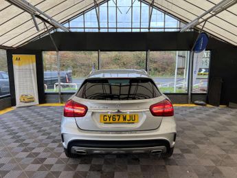 MERCEDES-BENZ GLA 2.1 GLA 220 AMG Line Premium D 4Matic Auto 4WD 5dr