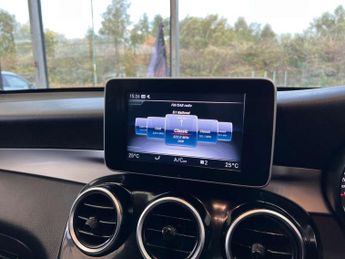 MERCEDES-BENZ GLC 2.1 GLC 220 D 4Matic SE Auto 4WD 5dr
