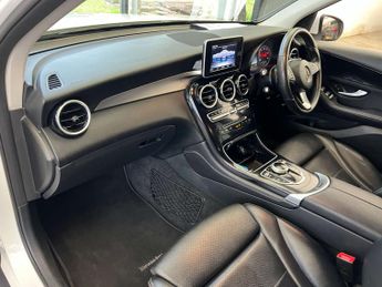 MERCEDES-BENZ GLC 2.1 GLC 220 D 4Matic SE Auto 4WD 5dr