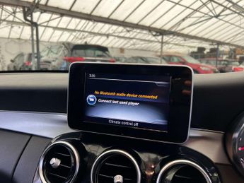 MERCEDES-BENZ C-CLASS 2.0 C200 Sport Auto 4dr