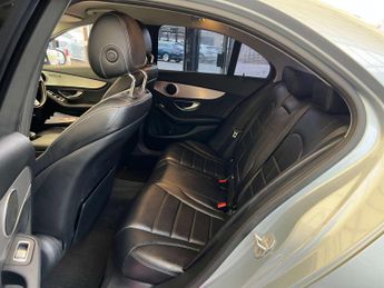 MERCEDES-BENZ C-CLASS 2.0 C200 Sport Auto 4dr