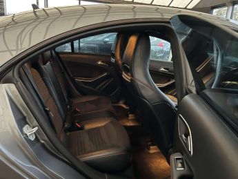 MERCEDES-BENZ CLA 1.6 CLA 180 AMG Sport Auto 4dr