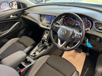 VAUXHALL GRANDLAND X 1.2 Grandland X Tech Line Nav T S/S Auto 5dr