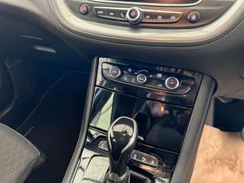 VAUXHALL GRANDLAND X 1.2 Grandland X Tech Line Nav T S/S Auto 5dr