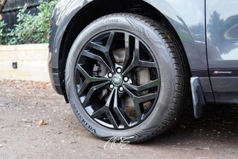 Land Rover Range Rover Evoque 2.0 Range Rover Evoque R-Dynamic SE D Auto 4WD 5dr