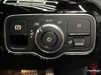 Mercedes-Benz A-CLASS 1.3 A180 AMG Line (Executive) Hatchback 5dr Petrol 7G-DCT Euro 6