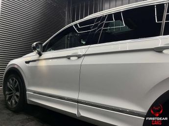 Volkswagen Tiguan 2.0 TDI BlueMotion Tech R-Line SUV 5dr Diesel DSG 4Motion Euro 6