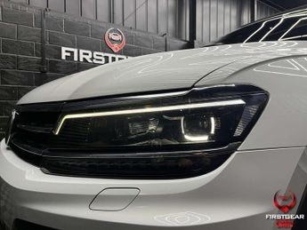 Volkswagen Tiguan 2.0 TDI BlueMotion Tech R-Line SUV 5dr Diesel DSG 4Motion Euro 6