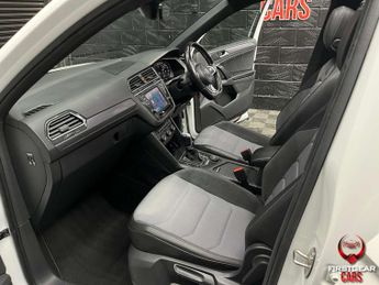 Volkswagen Tiguan 2.0 TDI BlueMotion Tech R-Line SUV 5dr Diesel DSG 4Motion Euro 6