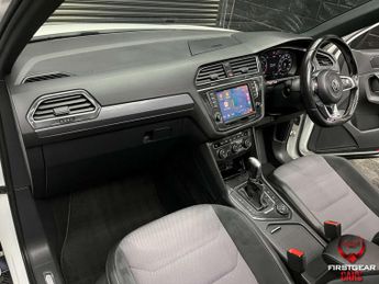 Volkswagen Tiguan 2.0 TDI BlueMotion Tech R-Line SUV 5dr Diesel DSG 4Motion Euro 6