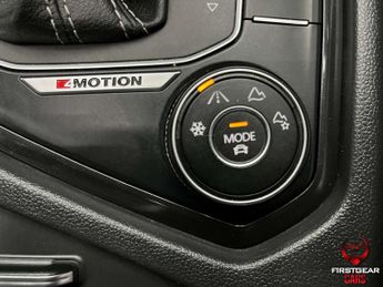 Volkswagen Tiguan 2.0 TDI BlueMotion Tech R-Line SUV 5dr Diesel DSG 4Motion Euro 6