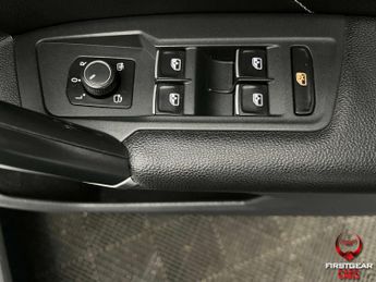 Volkswagen Tiguan 2.0 TDI BlueMotion Tech R-Line SUV 5dr Diesel DSG 4Motion Euro 6