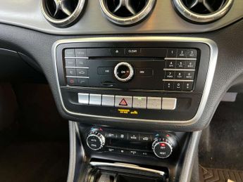 MERCEDES-BENZ CLA 2.1 CLA 220 D AMG Line 4Matic Auto 4WD 5dr