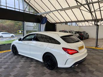 MERCEDES-BENZ CLA 2.1 CLA 220 D AMG Line 4Matic Auto 4WD 5dr