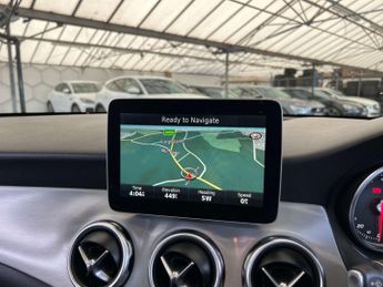 MERCEDES-BENZ GLA 2.1 GLA 220 AMG Line Premium+ D 4Matic Auto 4WD 5dr