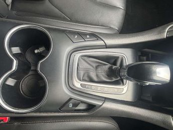 FORD MONDEO 2.0 Mondeo Titanium Edition HEV Auto 5dr