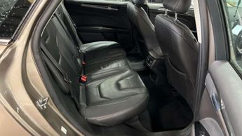 FORD MONDEO 2.0 Mondeo Titanium Edition HEV Auto 5dr