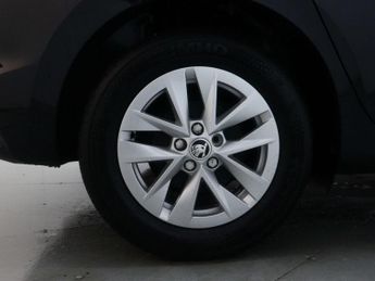 SKODA FABIA 1.0 Fabia SE Comfort TSi Semi-Auto 5dr