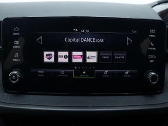 SKODA FABIA 1.0 Fabia SE Comfort TSi Semi-Auto 5dr