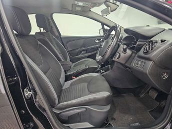 RENAULT CLIO 1.5 Clio Dynamique S Nav dCi Auto 5dr