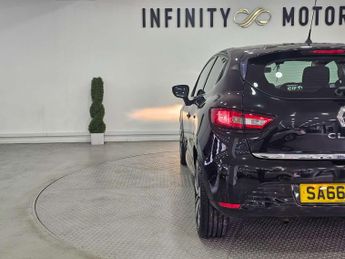 RENAULT CLIO 1.5 Clio Dynamique S Nav dCi Auto 5dr