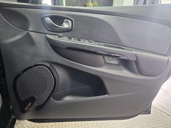 RENAULT CLIO 1.5 Clio Dynamique S Nav dCi Auto 5dr