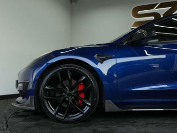 Tesla Model 3 Model 3 Long Range AWD 4WD 4dr