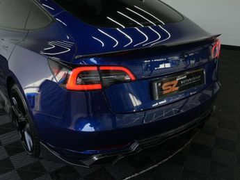 Tesla Model 3 Model 3 Long Range AWD 4WD 4dr